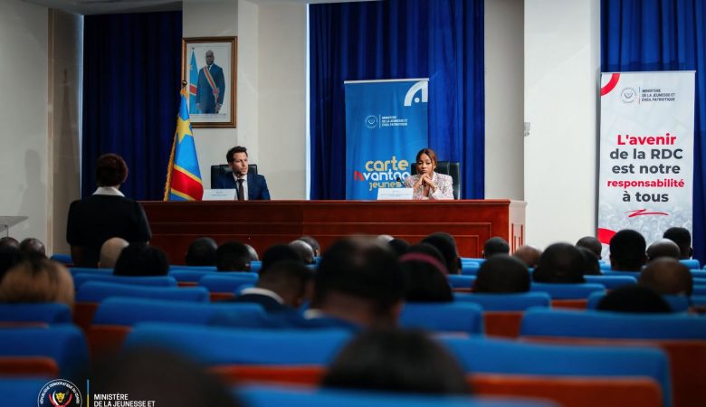 La Ministre de la Jeunesse et Éveil Patriotique, SEM Grace Emie Kutino